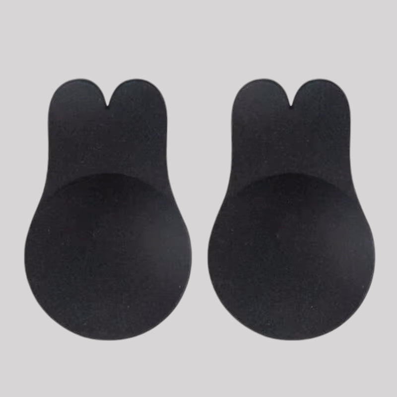Soutien-gorge adhésif noir Onyx Gabmood doté d'extensions ajustables pour un maintien discret.