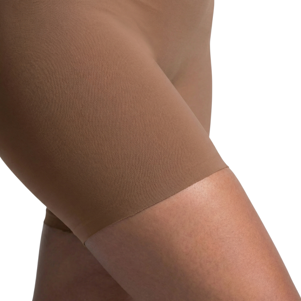 Finition laser anti-frottement sur le bas du body gainant mi-cuisse marron