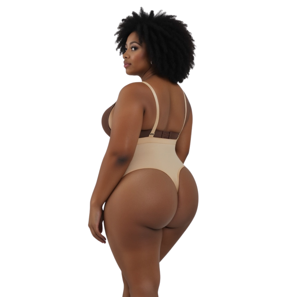 String gainant taille haute discret beige sous les vêtements les plus moulants