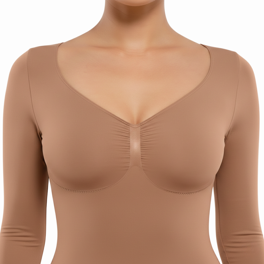 Détail de la maille technique extensible et respirante d'une gaine manches longues col V Gabmood.