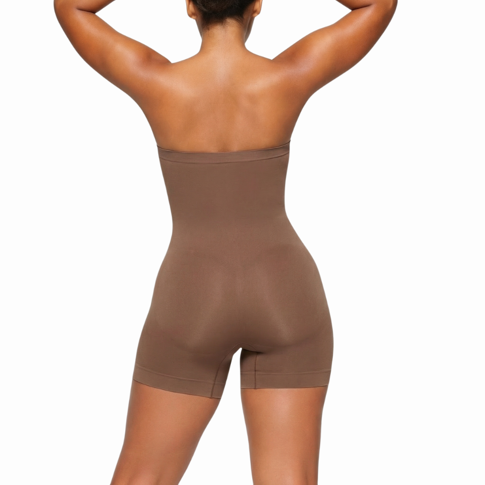 Body shorty sculptant avec effet push-up fessier naturel et dos lisse marron