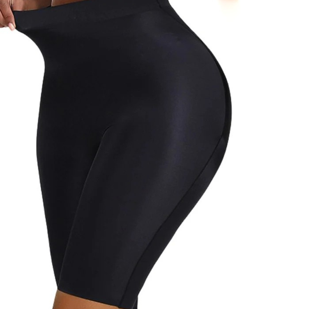 Détail du tissu technique stretch et respirant du short sculptant Gabmood pour un confort quotidien